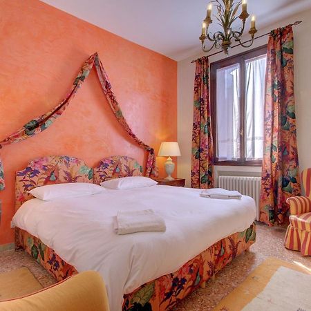 Barocco-Veneziano Apartment Bagian luar foto