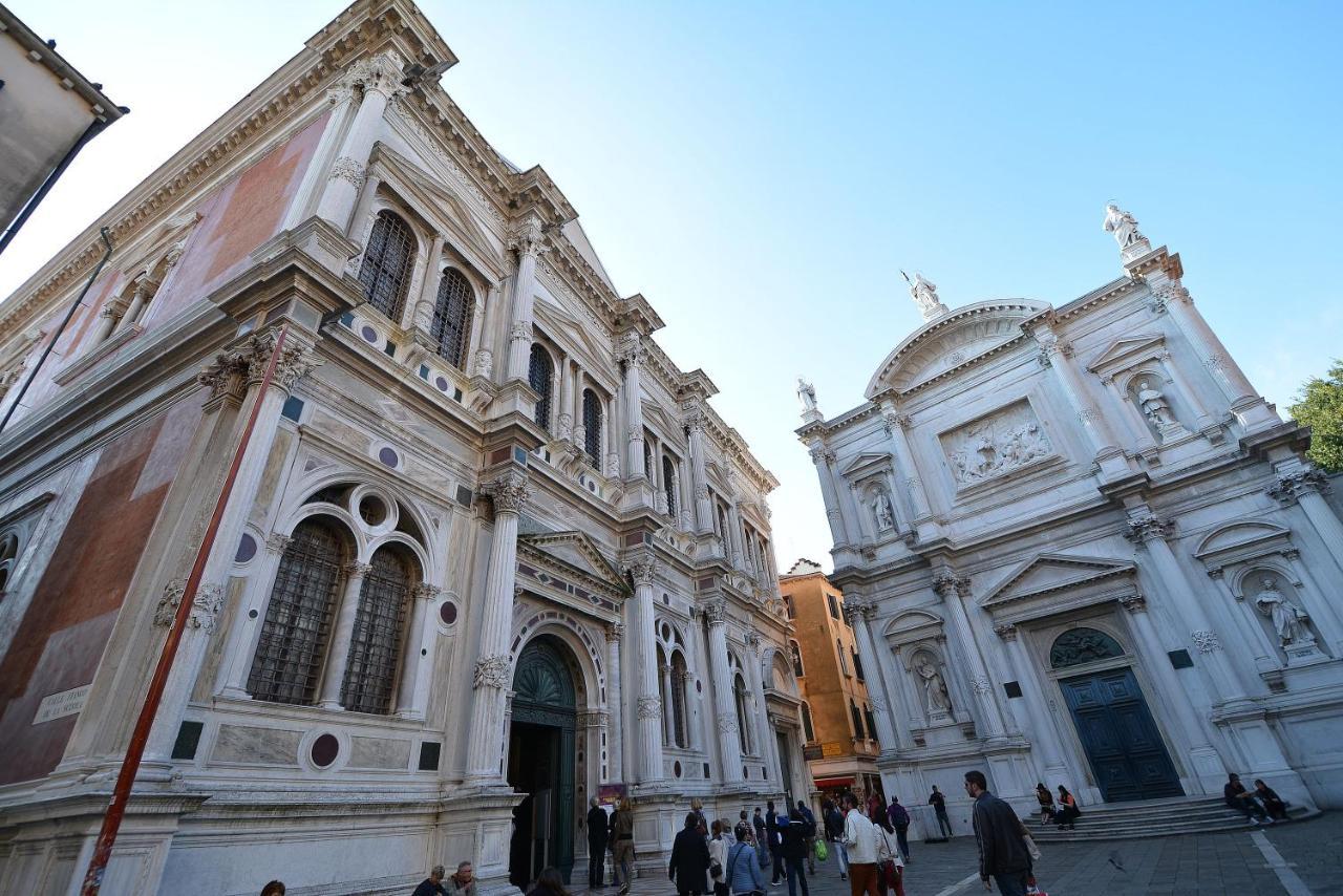 Barocco-Veneziano Apartment Bagian luar foto
